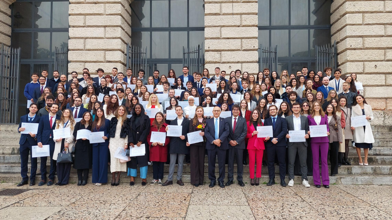 Clicca per accedere all'articolo La Giornata del Medico e dell’Odontoiatra di Verona, il Giuramento di Ippocrate con focus sulle criticità e le sfide della medicina per il futuro